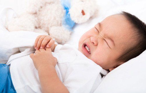 Các triệu chứng trào ngược dạ dày thực quản ở trẻ sơ sinh
