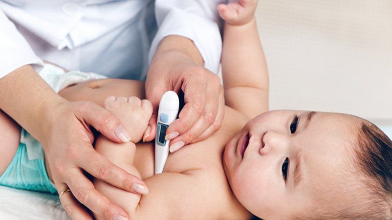 Làm dịu cơn đau cho trẻ khi mọc răng