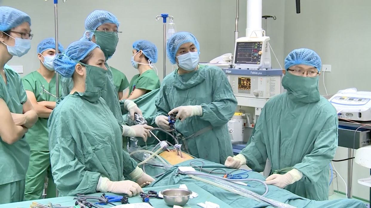 Bước tiến vượt bậc của phẫu thuật nội soi - Bệnh viện Việt Đức