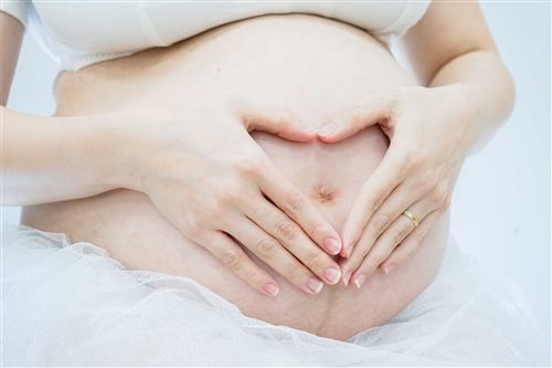 Thai nhi bị nấc cụt có nguy hiểm không? - Bệnh viện Từ Dũ