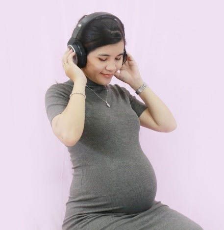 Mẹ bầu nghe nhạc: có nên áp tai nghe nhạc lên bụng? - Bệnh viện Từ Dũ