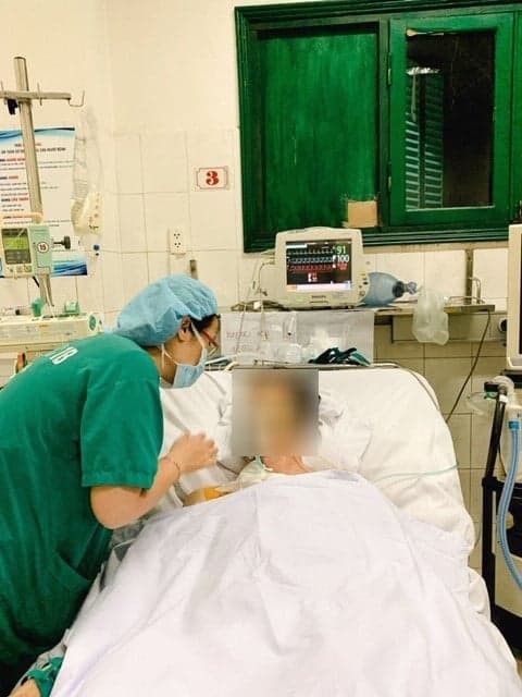 Cứu du khách Nhật Bản bị biến chứng tim mạch, chỉ còn vài phần trăm sự sống - Bệnh viện Việt Đức