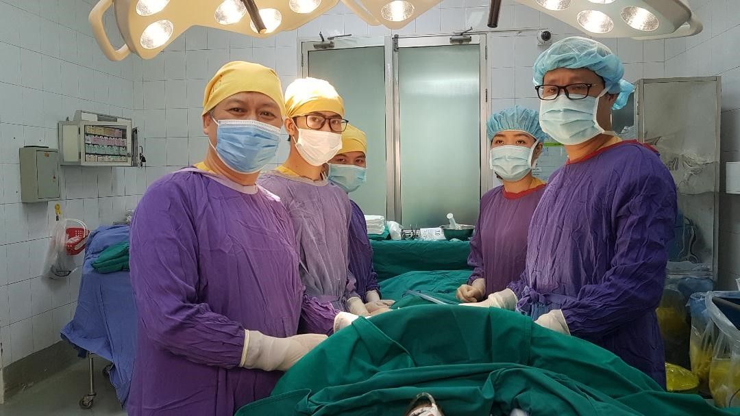 Hy hữu: Người đàn ông ăn “tất cả mọi thứ” - Bệnh viện Việt Đức