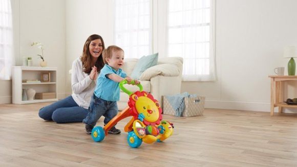 Bé 6 tháng tuổi gãy xương hàm mặt do sự cố xe tập đi - Bệnh viện nhi Trung Ương