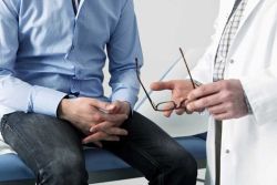 Đi khám “cậu nhỏ”, bất ngờ phát hiện ra bệnh tim mạch - Bệnh viện Việt Đức.