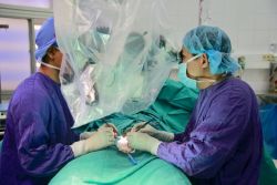 Tinh hoàn trong ổ bụng 44 năm, ung thư hóa do điều trị muộn - Bệnh viện Việt Đức