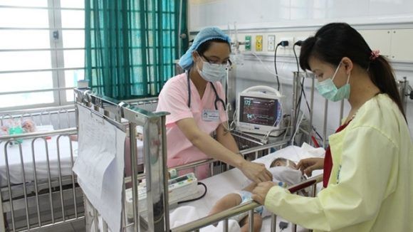 Những biểu hiện cho thấy mắc sốt xuất huyết vào giai đoạn nguy hiểm - Bệnh viện nhi Trung Ương