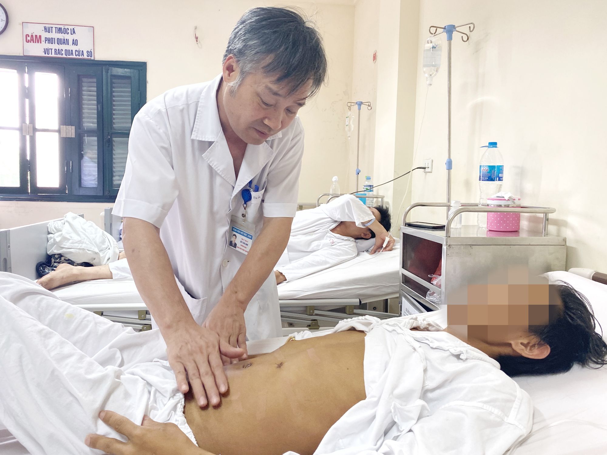 Vết sẹo “hình con rết” trên bụng người bệnh được hóa giải bằng kỹ thuật nội soi - bệnh viện Việt Đức