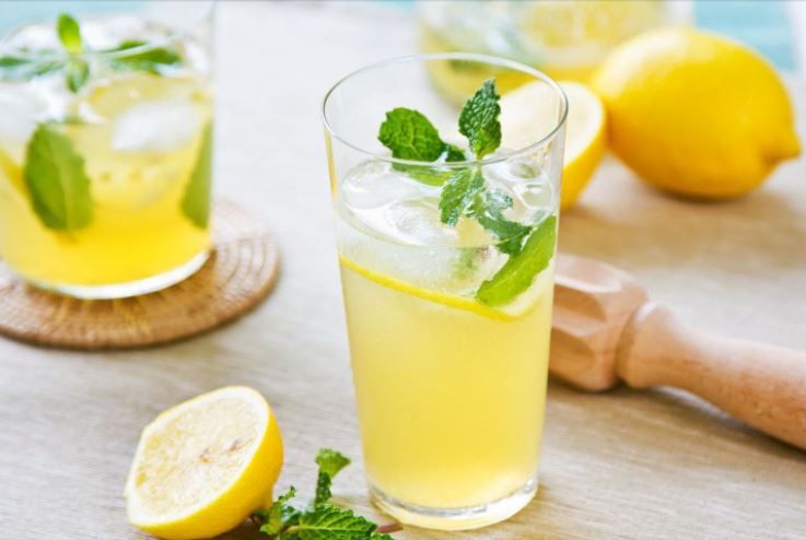 MỘT SỐ CÔNG THỨC NƯỚC ÉP ĐƠN GIẢN GIÚP CẢI THIỆN TÌNH TRẠNG MẮC SỎI THẬN