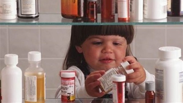 Ngộ độc ở trẻ em và những điều cần lưu ý
