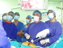 Cứu sống bệnh nhân bị u trực tràng hiếm gặp - Bệnh viện Việt Đức