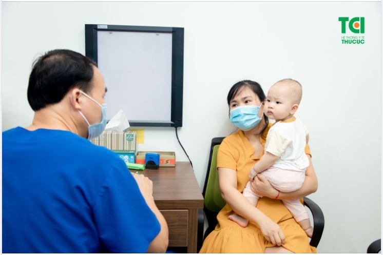 MÁCH BA MẸ 3 MẸO NHỎ GIÚP TRẺ DỄ CHỊU HƠN KHI BỊ NGHẸT MŨI