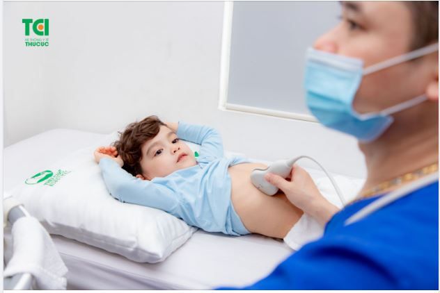 MÁCH MẸ CÁCH GIẢI QUYẾT TÌNH TRẠNG TÁO BÓN Ở BÉ BẰNG 5 MẸO HAY