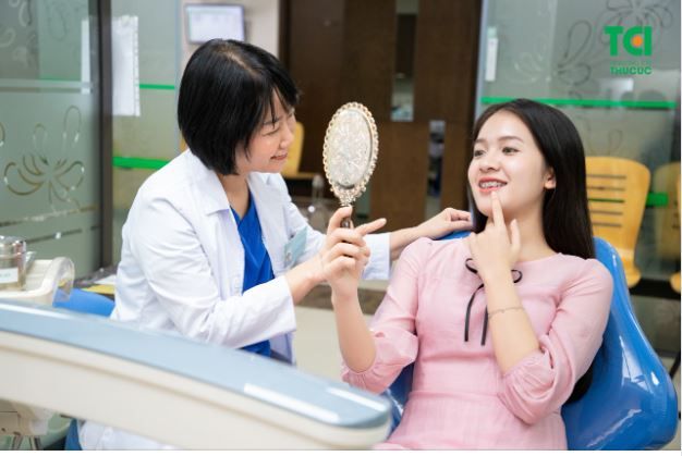 NGUYÊN NHÂN GÂY RĂNG VẨU LÀ GÌ? LÀM THẾ NÀO ĐỂ KHẮC PHỤC?