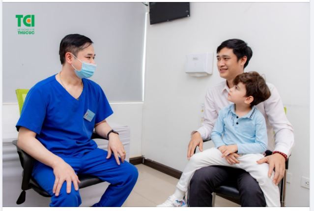 NHẬN BIẾT DẤU HIỆU, ĐIỀU TRỊ SỚM BỆNH LÝ TAY CHÂN MIỆNG Ở TRẺ