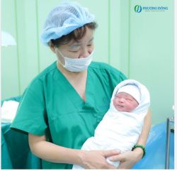 Những dấu hiệu bất thường ở trẻ sơ sinh cha mẹ không nên bỏ qua
