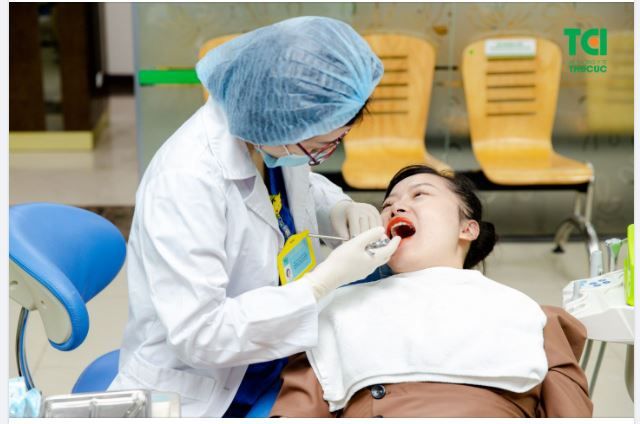 BỊ BUỐT RĂNG HÀM THÌ PHẢI ĐIỀU TRỊ THẾ NÀO?