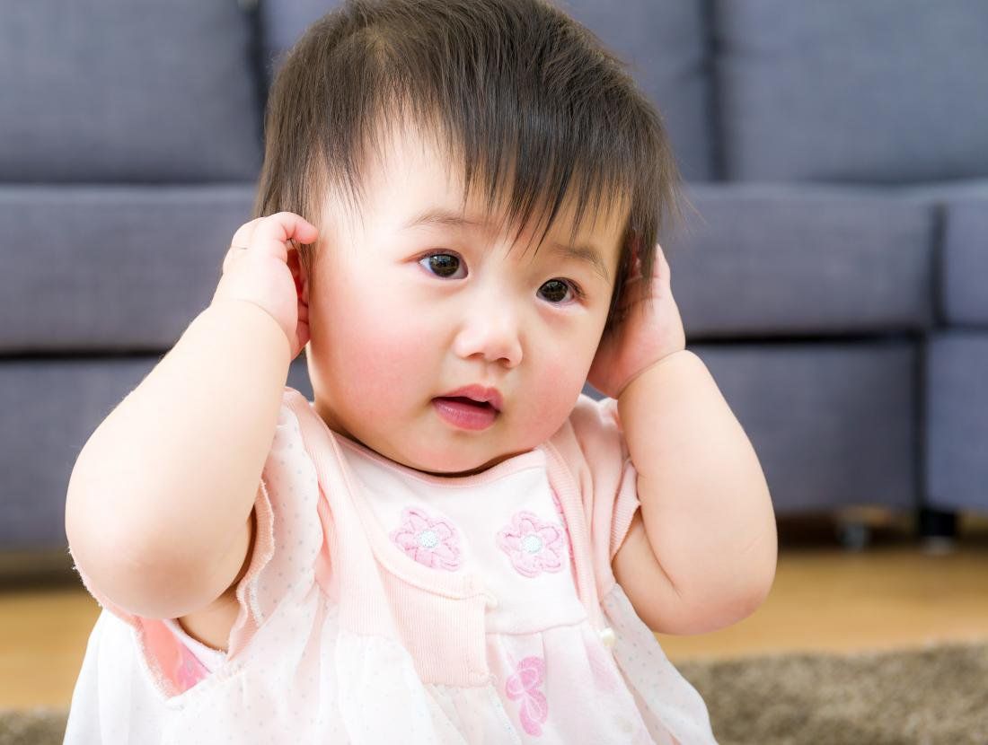 Rạch chích mủ ở trẻ bị viêm tai giữa