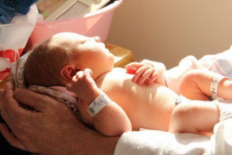 Nên bổ sung vitamin D cho trẻ đến khi nào?