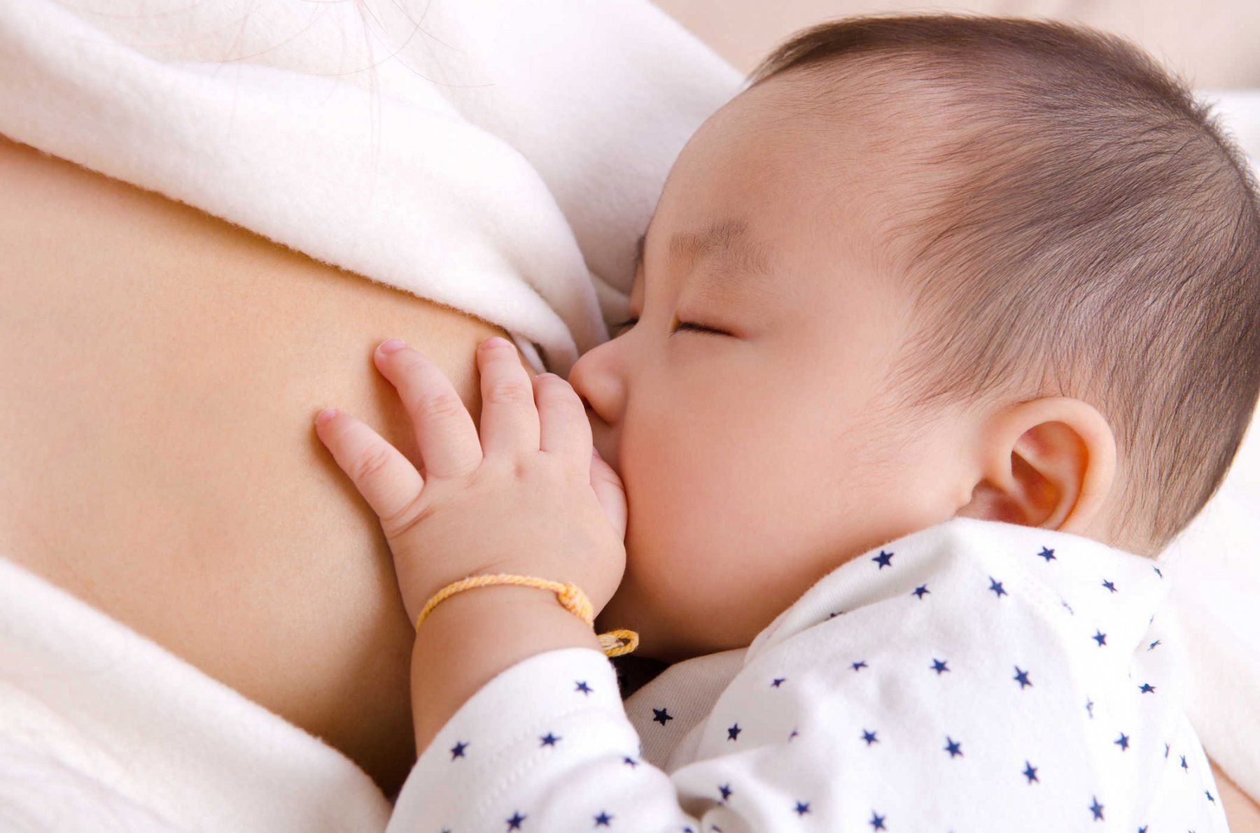 Nôn trớ và cách xử lý nôn trớ ở trẻ