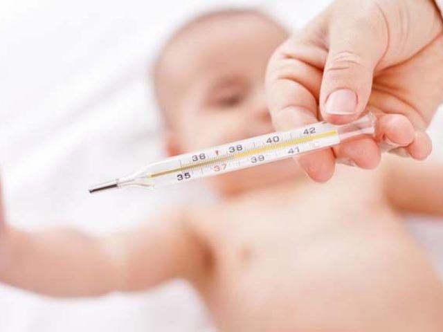Hướng dẫn chăm sóc trẻ bị sốt