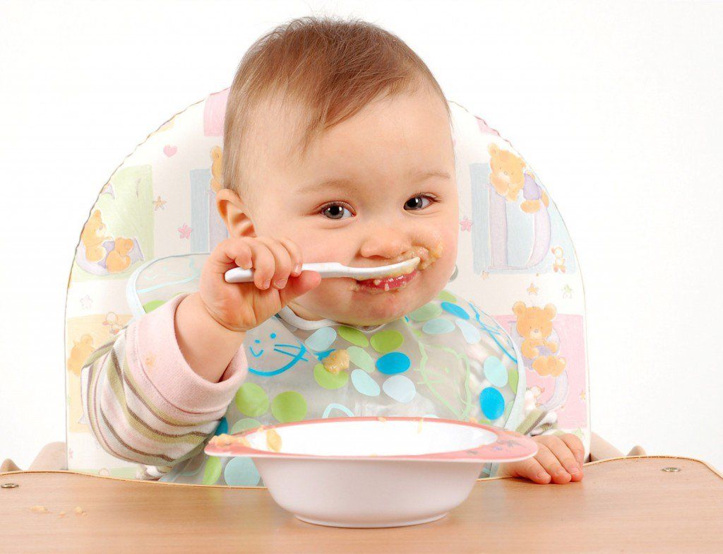 Xử trí khi trẻ sặc bột, cháo