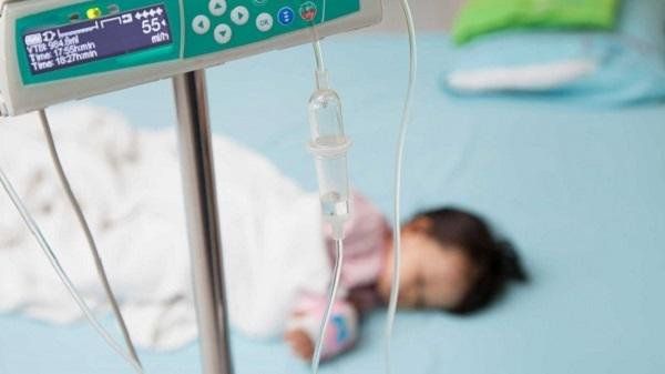 Dấu hiệu mất nước và cách xử trí trẻ bị tiêu chảy cấp