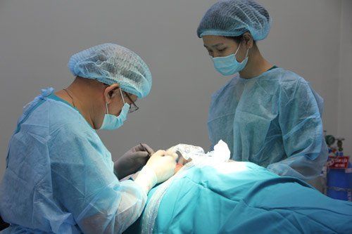 Viêm mũi họng mạn tính do viêm xoang lâu