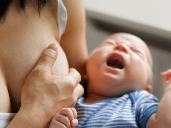 Co giật ở trẻ sơ sinh thường kín đáo, chú ý các dấu hiệu sau