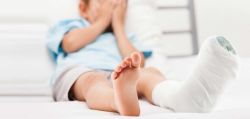 Điều trị viêm khớp thiếu niên tự phát thể đa khớp RF (+) và RF (-)