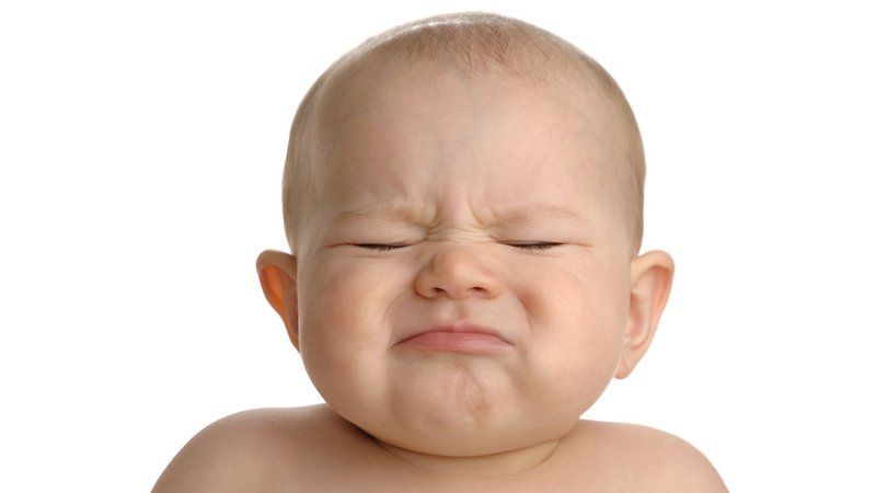 Cách massage cho trẻ bị táo bón