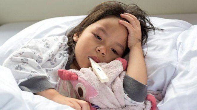 Làm gì khi trẻ bị cảm lạnh?