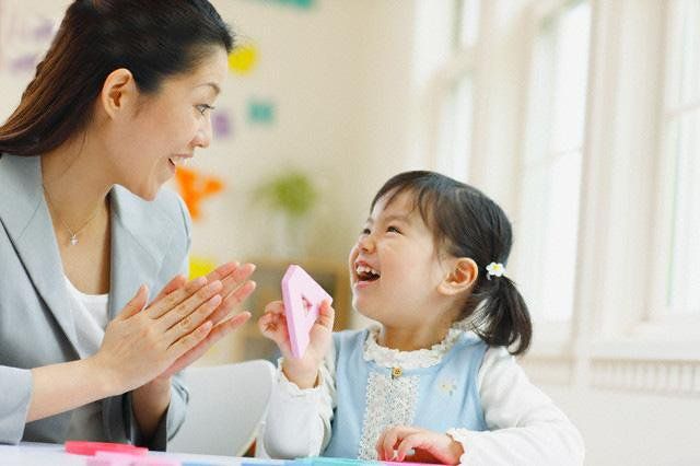 Các mốc quan trọng về xã hội, nhận thức và thể chất của trẻ 2 tuổi