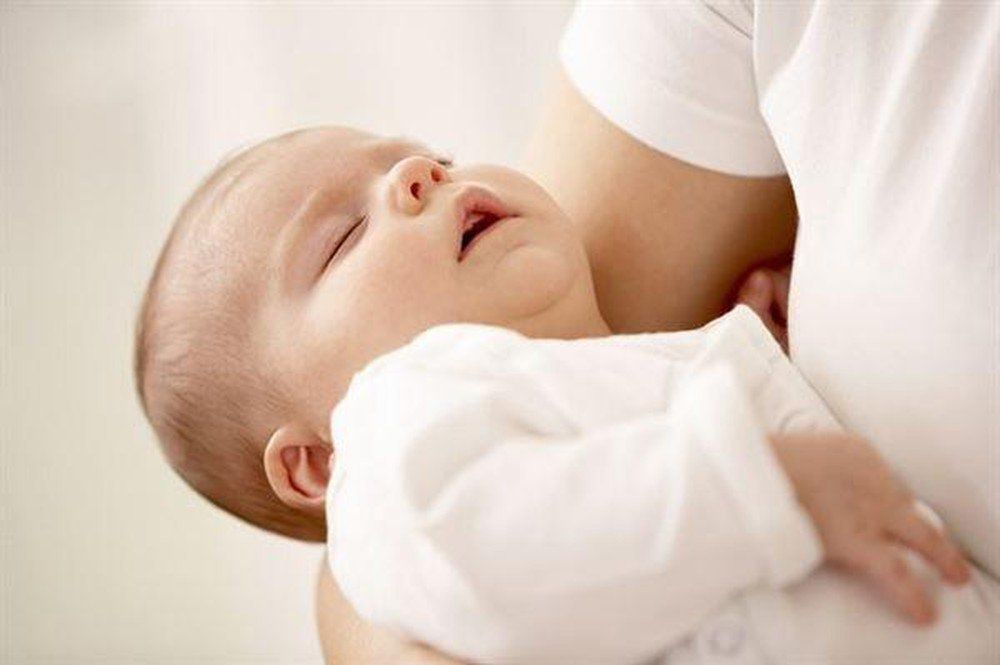 Các triệu chứng tiểu đường loại 1 ở trẻ sơ sinh hoặc trẻ em