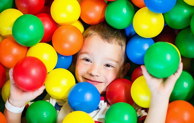 Điều gì hình thành nên con trai và con gái?