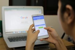 Các website cho những người độc thân đang xem xét việc làm cha mẹ