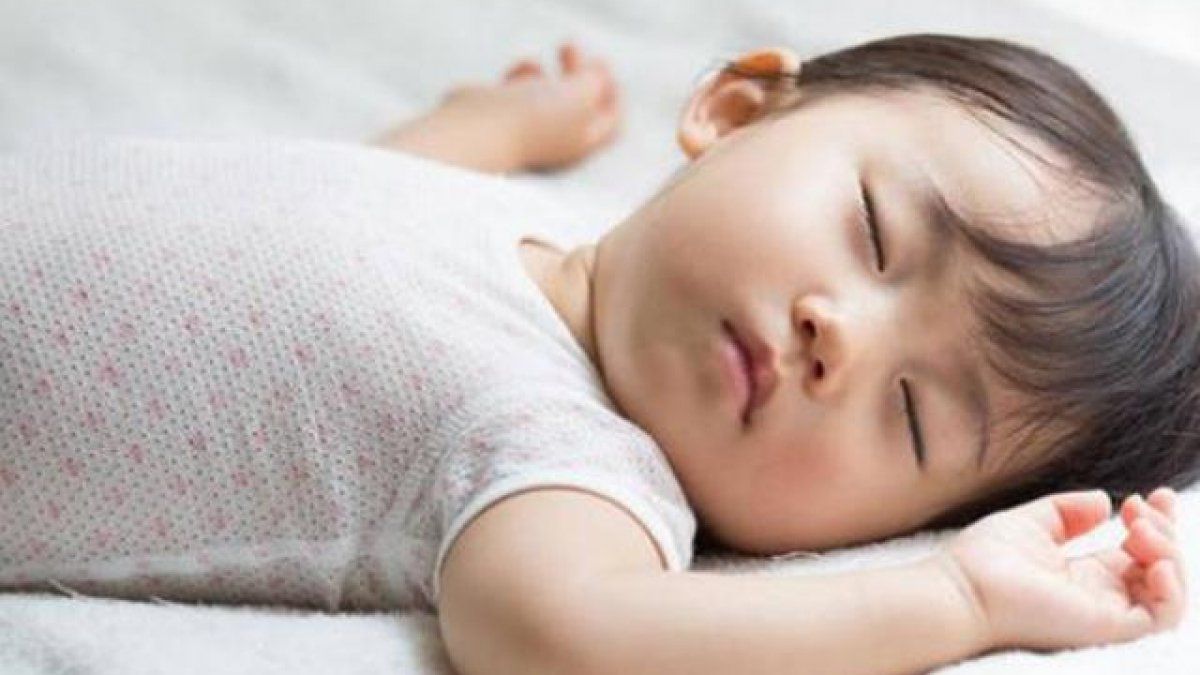 Khi nào trẻ hết tè dầm ban đêm?