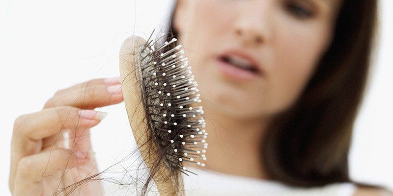 Có phải rụng tóc sau sinh là hiện tượng bình thường?
