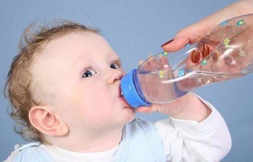 Nhu cầu về nước ở trẻ em theo độ tuổi