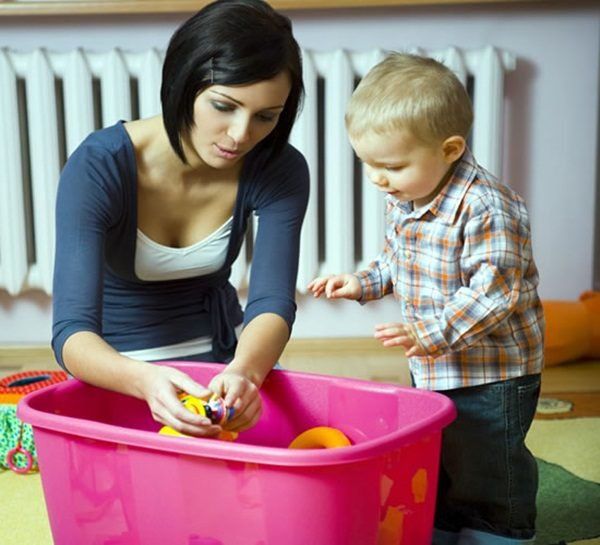 Trẻ 18 tháng tuổi: Phát triển thể chất, vận động, nhận thức và cảm xúc