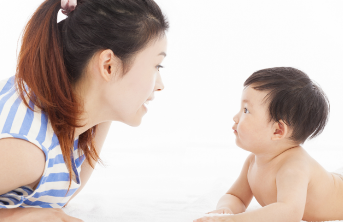 Các website cho những người độc thân đang xem xét việc làm cha mẹ