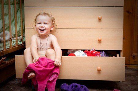 Cách giúp con bạn vượt qua khó khăn mà không cần bạn giúp