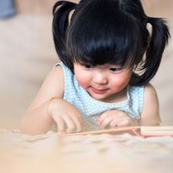 Trẻ 25 tháng tuổi: Chế độ dinh dưỡng và chăm sóc răng miệng