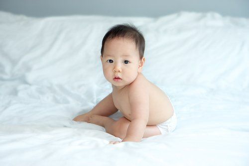 Sự phát triển của trẻ 20 tuần tuổi sau sinh
