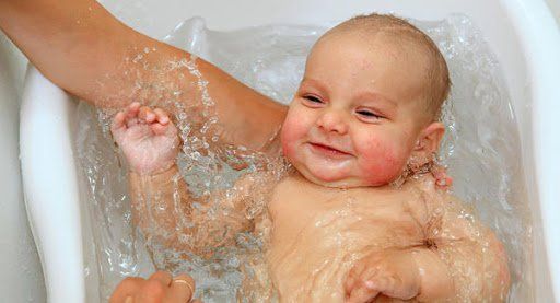 Những gì mọi em bé cần để phát triển