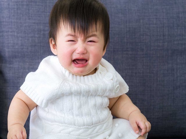 Trẻ bị chấn động sau ngã, va đập mạnh