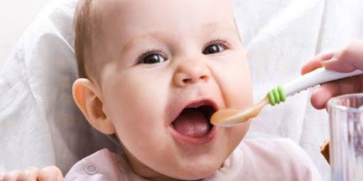 Sự phát triển của trẻ 20 tuần tuổi sau sinh
