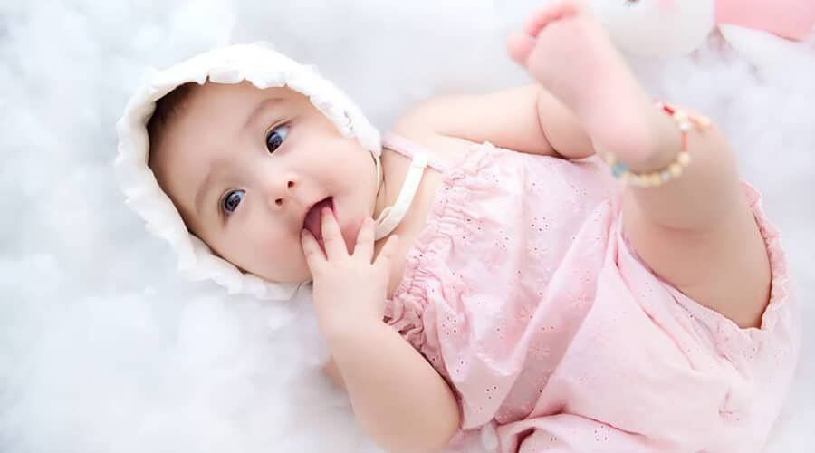 Sự phát triển của trẻ 21 tuần tuổi sau sinh