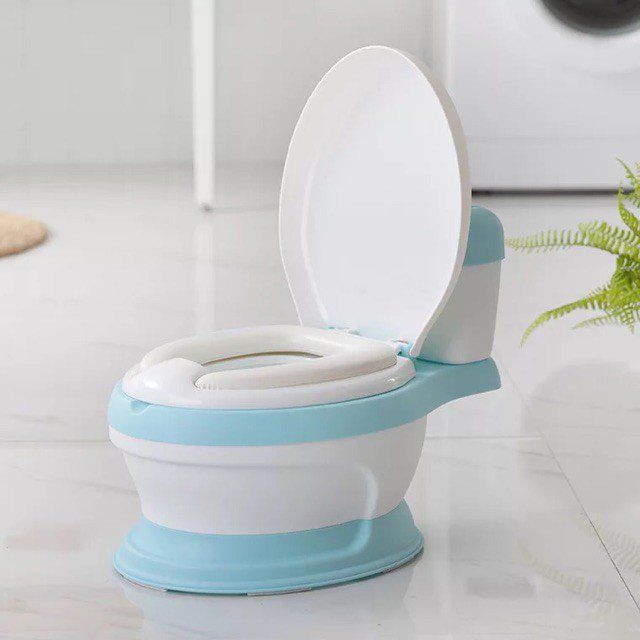 Mẹo cho bé gái tập ngồi bô