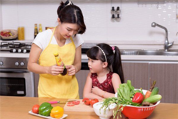 Cách tránh biến bữa ăn thành cuộc 'đấu tranh'
